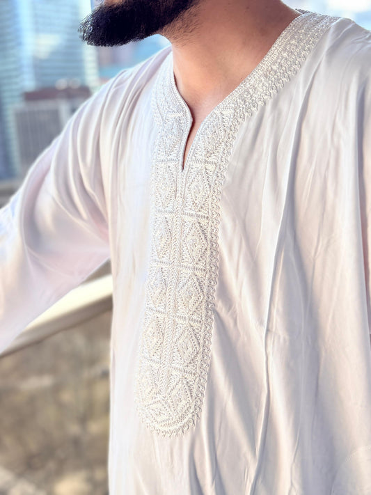 Moroccan Thobe white with white embroidery