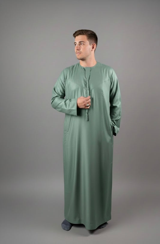 Emarati thobe with removable tassel
