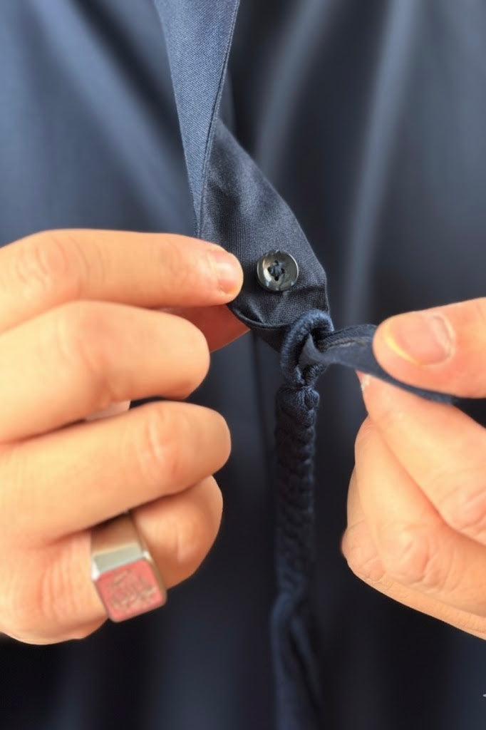 Emarati thobe with removable tassel