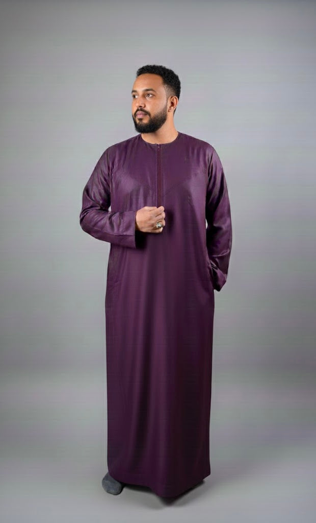 Plain Emarati thobe with zipper